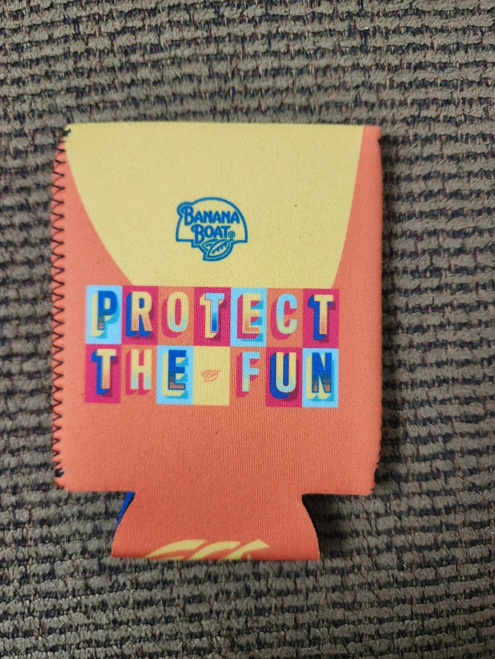 Banana Boat Protect The Fun Can Cooler Koozie Sunshine & Good Times Breweriana